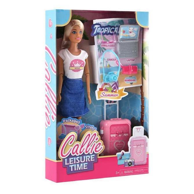 ของเล่นตุ๊กตา Callie Leisure Time พร้อมกระเป๋าเดินทาง