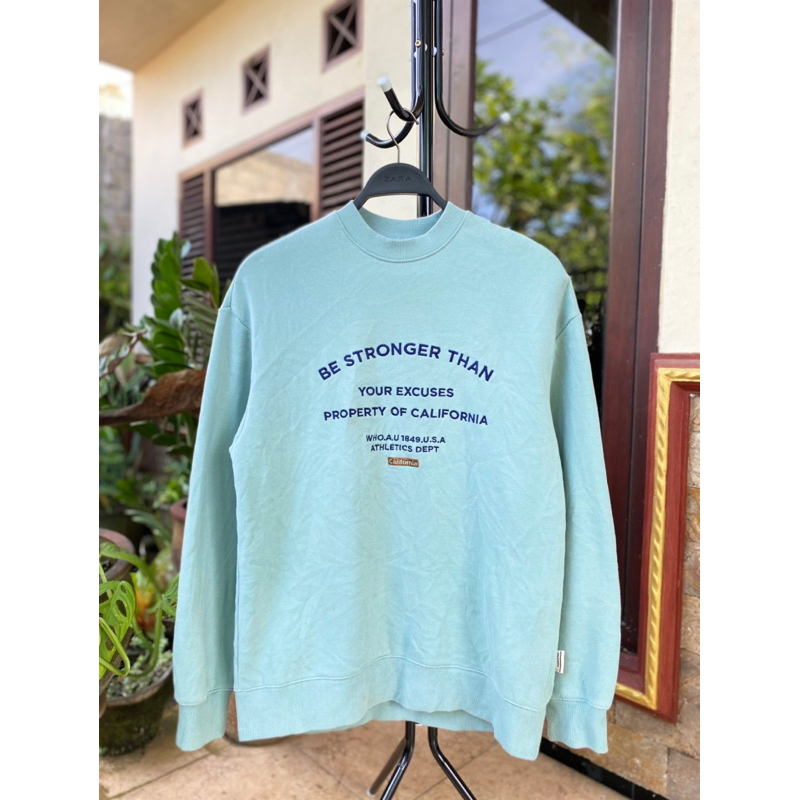 ☑️Who.au เสื้อสเวตเตอร์คอกลมมือสอง