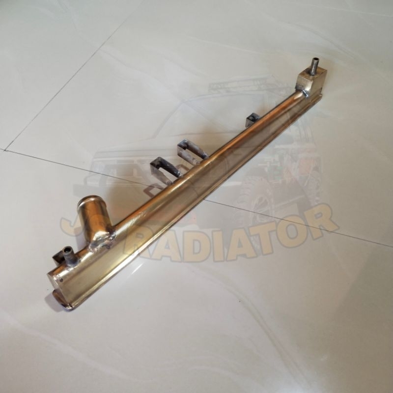 หม้อน้ําบนถัง toyota ist