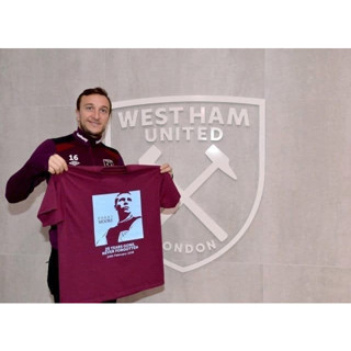 เสื้อยืด พิมพ์ลาย Westham BOBBY MOORE WEST HAM COMBED 30S DISTRO สําหรับผู้ชาย ผู้หญิง