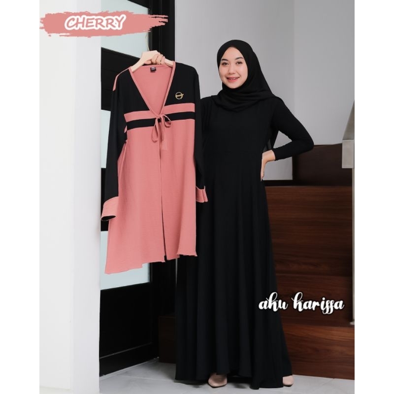 Thanisa ชุดเดรสแขนกุด AKU/GAMIS