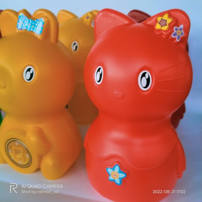 CAT PIGGY BANK/PLASTIC PIGGY BANK
