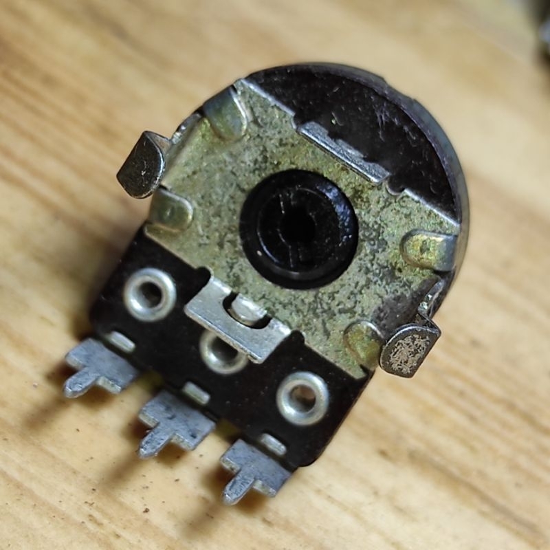 Potentiometer B30K NOS Bend ขา Mono ทางเลือก B25K Potentiometer Potentiometer 25K B25K มุมขวา c25k w