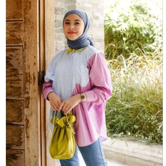 เสื้อ Abame Lyan สีฟ้า - สีม่วง