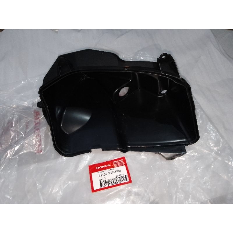 ลิ้นชักซ้ายกระเป๋าเดินทาง L ด้านใน Honda Scoopy eSP K2F ORIGINAL 81132K2FN00