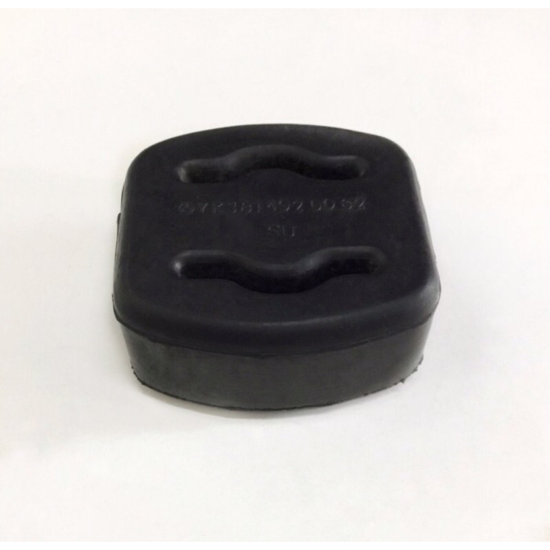 GANTUNGAN ยางแขวนท่อไอเสีย 3814920082 Mercedes Benz MB700 MB800 917 เดิมใหม่