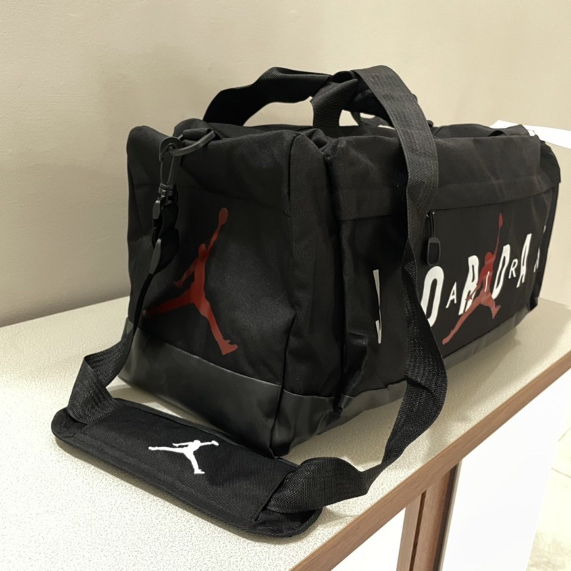 ข้อเสนอสุดฮอตS DUFFLEBAG A1R J0RDAN SCRIPT / GYM BAG A1R J0RDAN / กระเป๋าเดินทาง A1R