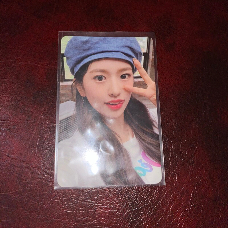 Ahn Yujin beret fankit 2 izone iz*one ถ้าโฟโต้การ์ด