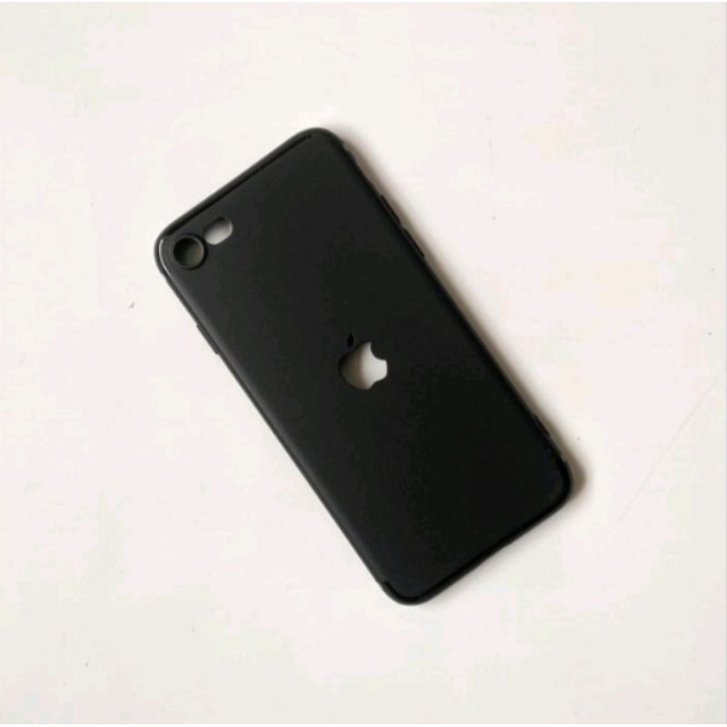 เคส IPhone SE 2020 / SE 2 สีดําและยืดหยุ่น