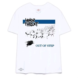 Putih เสื้อยืด พิมพ์ลายวงร็อค OUT OF STEP สีขาว สไตล์พังก์