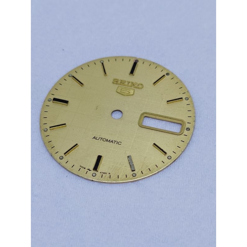 Dial seiko 5 automatic cal 7009 gold Texture นาฬิกาวินเทจ seiko5. นาฬิกาวินเทจ