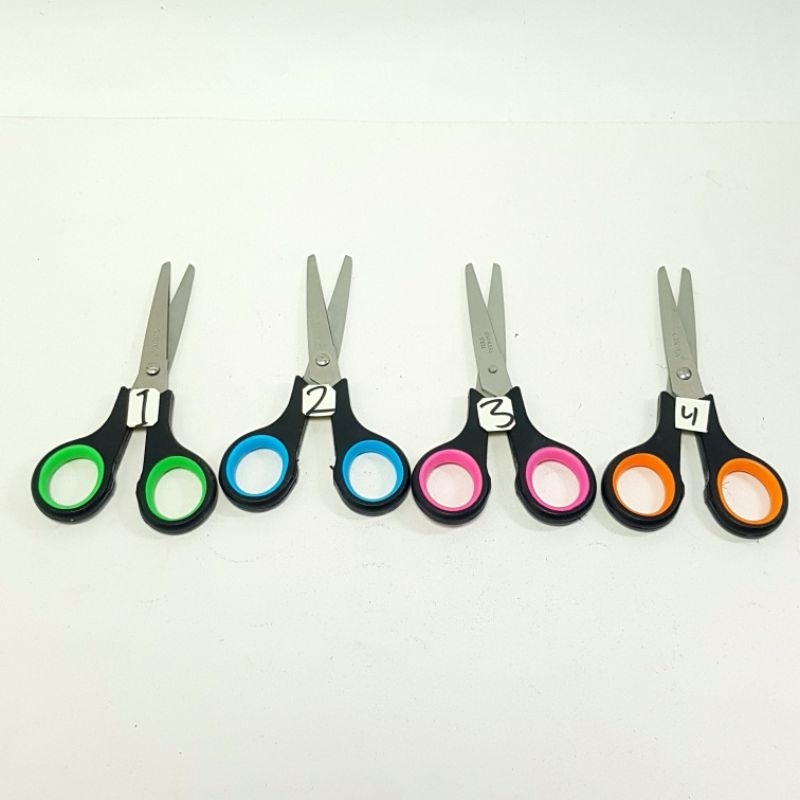 HIJAU Choya กรรไกร Choya HSM ขนาดกลาง ความยาว 13 ซม. สีเขียว สีฟ้า สีชมพู สีส้ม ราคาต่อ 1 ชิ้น