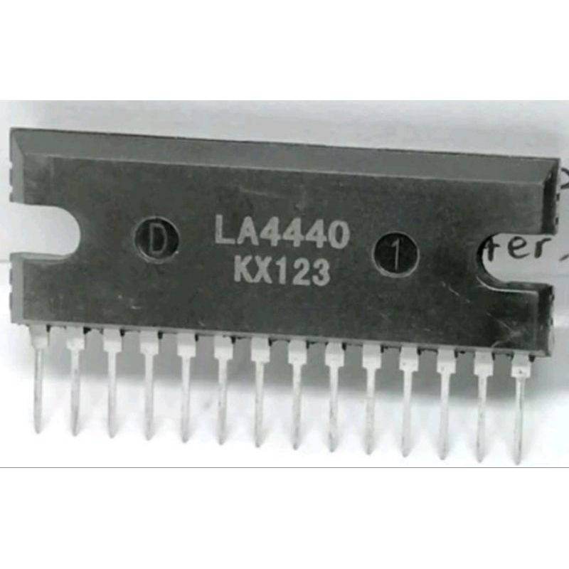 1 ชิ้น LA 4440******