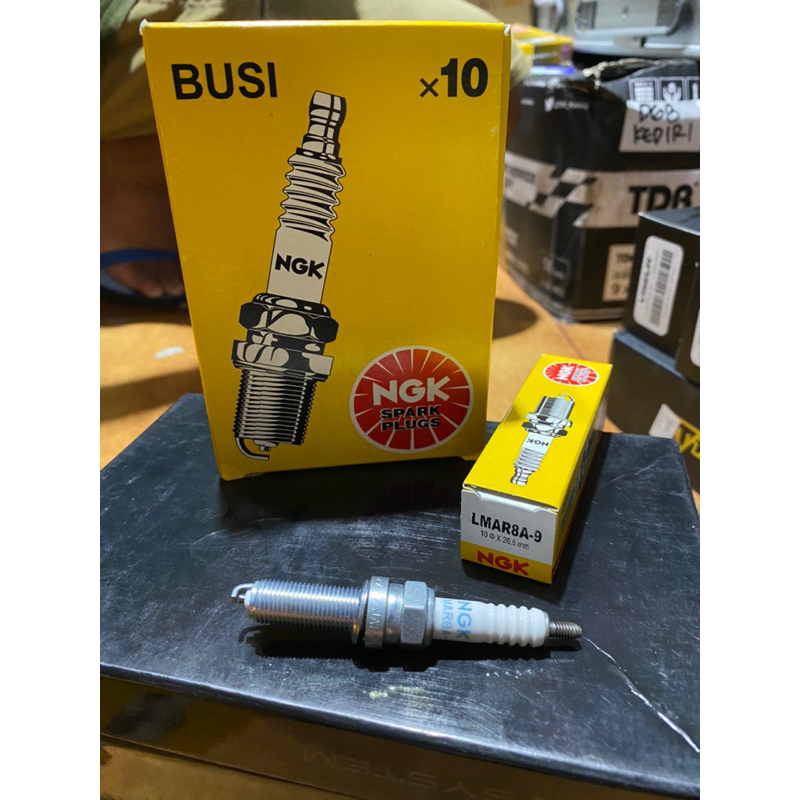 หัวเทียน ngk lmar8a9 yamaha xmax yzf250