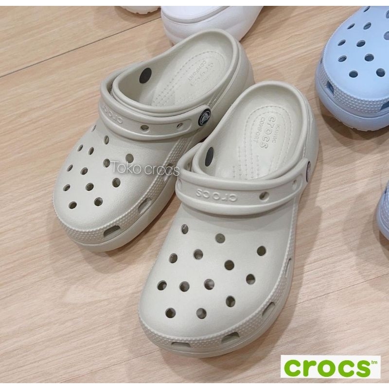 Crocs classic Platform Clog woman / รองเท้าแตะ Crocs ผู้หญิง / Crocs Platform