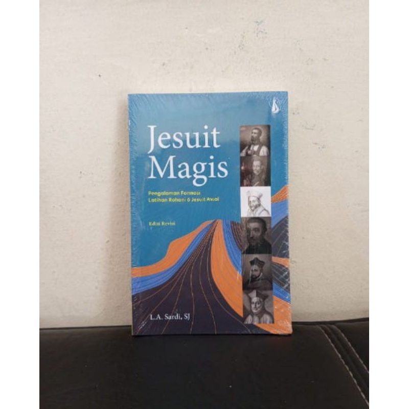 MAGIS JESUIT********