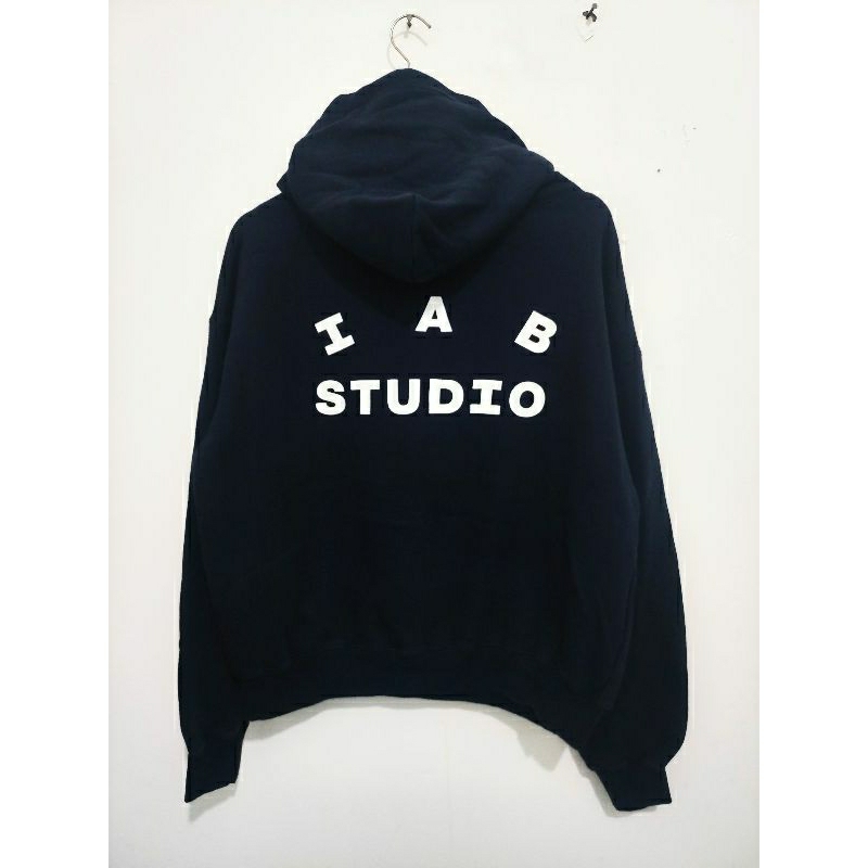 เสื้อฮู้ด "IAB Studio"