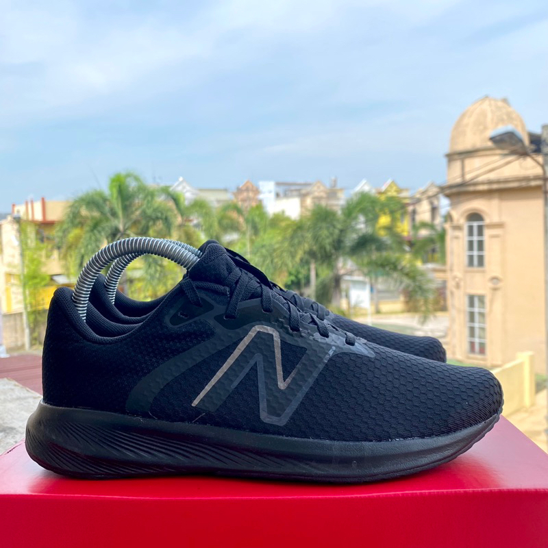 ใหม่ล่าสุด New Balance W413LK2 FULLBLACK รองเท้าผ้าใบผู้หญิงต้นฉบับสําหรับทํางาน OR SCHOOL