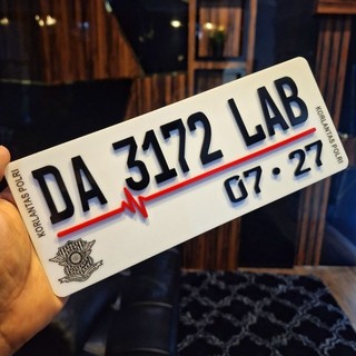 plat nomor 3D sudah pakai baut / plat timbul acrilik