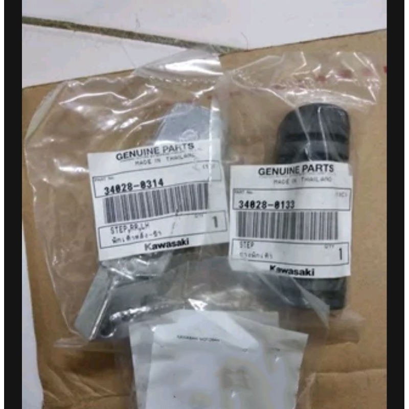 Footstep step พักเท้าหลังซ้าย ER6N ER6 N Original