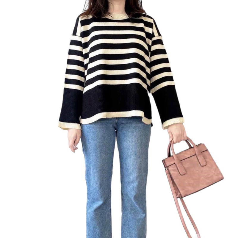 Layla Strip Knit Sweater ชุดเกาหลี