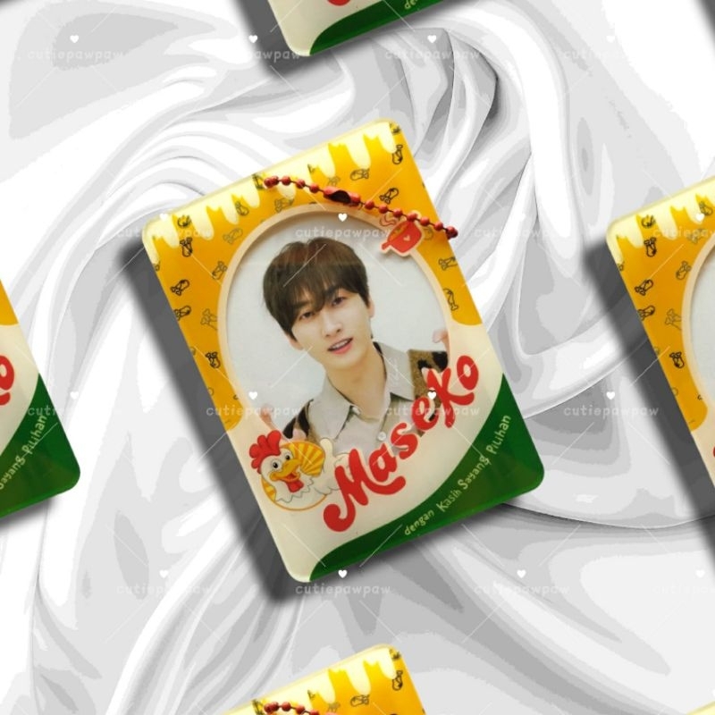 ที่วางโฟโต้การ์ดอะคริลิค Eunhyuk SUPER JUNIOR