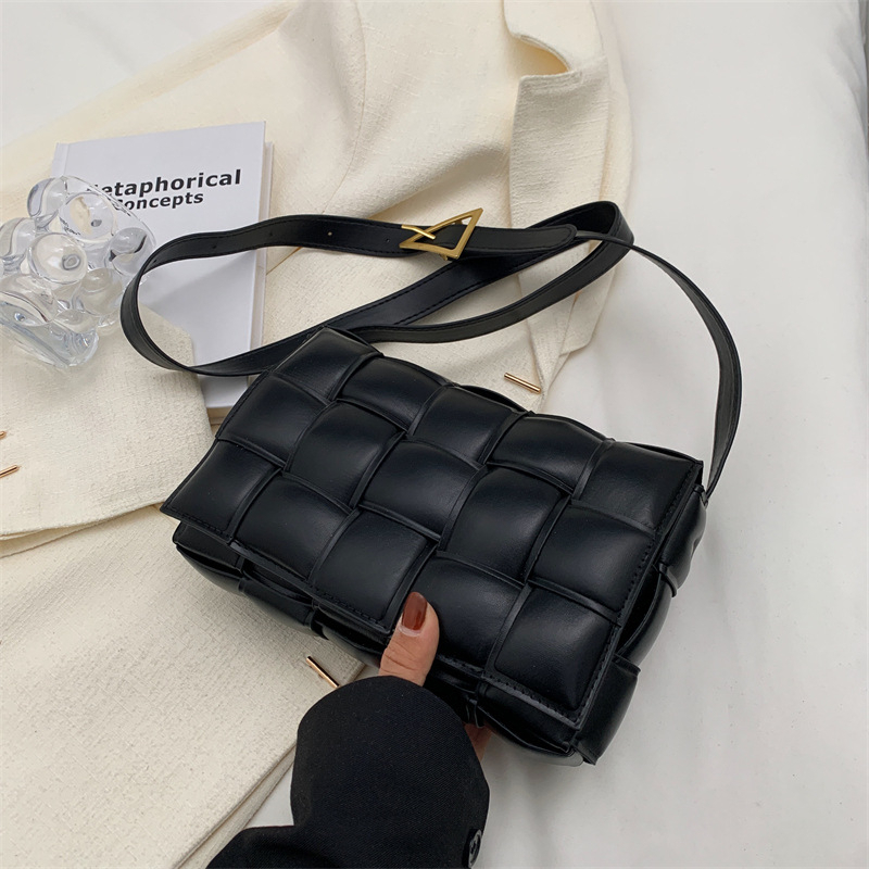 Souris - Vesta Bag Puffy Crossbody Bag Fluffy Pillow Style Bag