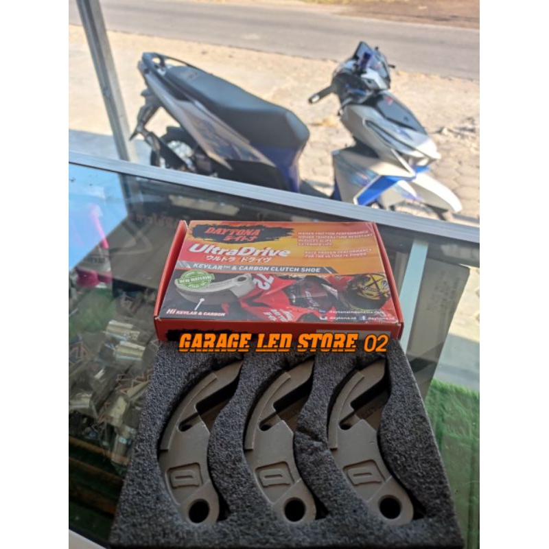 รองเท้าคู่ Daytona 4632 New Vario 125/150 Vario Cbs125