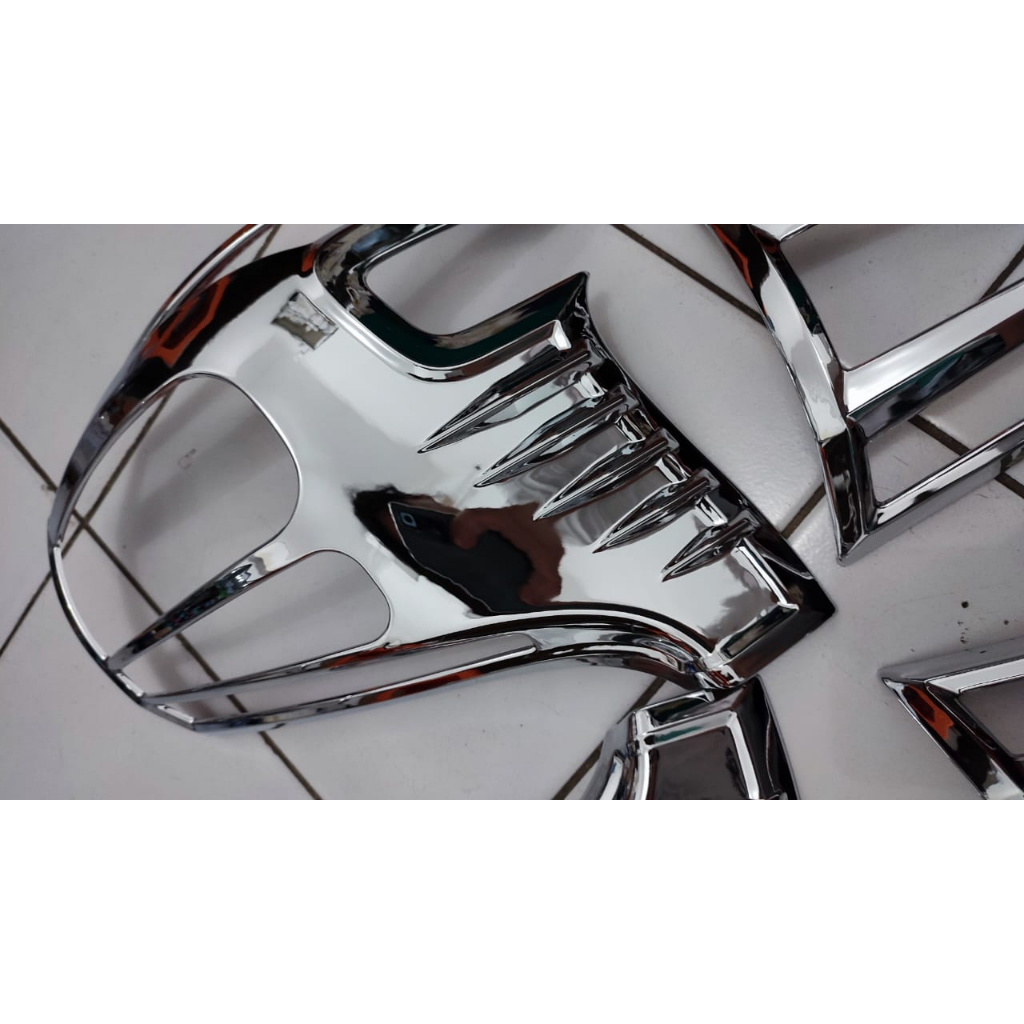 Sienta 2016 2022 ไฟท้ายโครเมียม Garnish