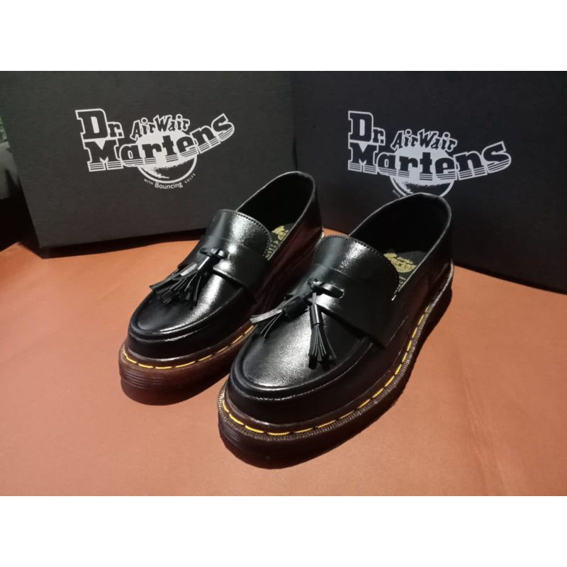โปรโมชั่นที่ดีที่สุด PENNY LOAFERS สําหรับผู้ชายและผู้หญิง SLIP.ON DR MARTENS ฟรีกล่อง