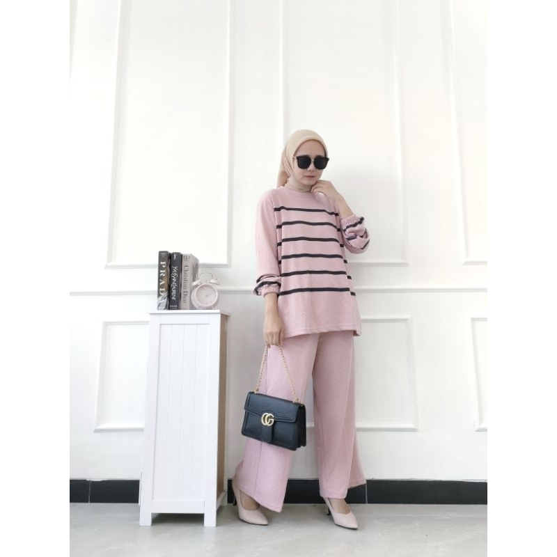 ชุด BEVITA KNIT*****