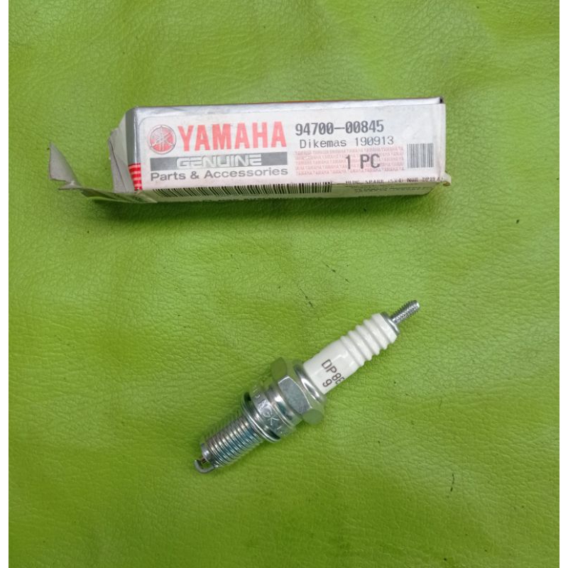 หัวเทียน Yamaha scorpio DP8EA9 ดั้งเดิม