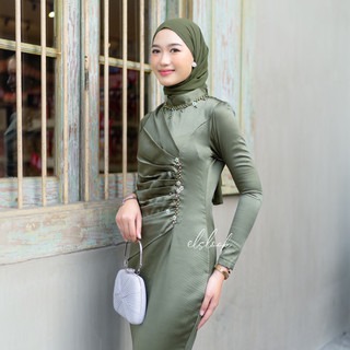 Kharisma dress (READY STOK) satin silk dress outfit kondangan lamaran wisuda dress mermaid silk dress satin dress gaun bridesmaid dress ootd hijab gamis duyung dress kondangan