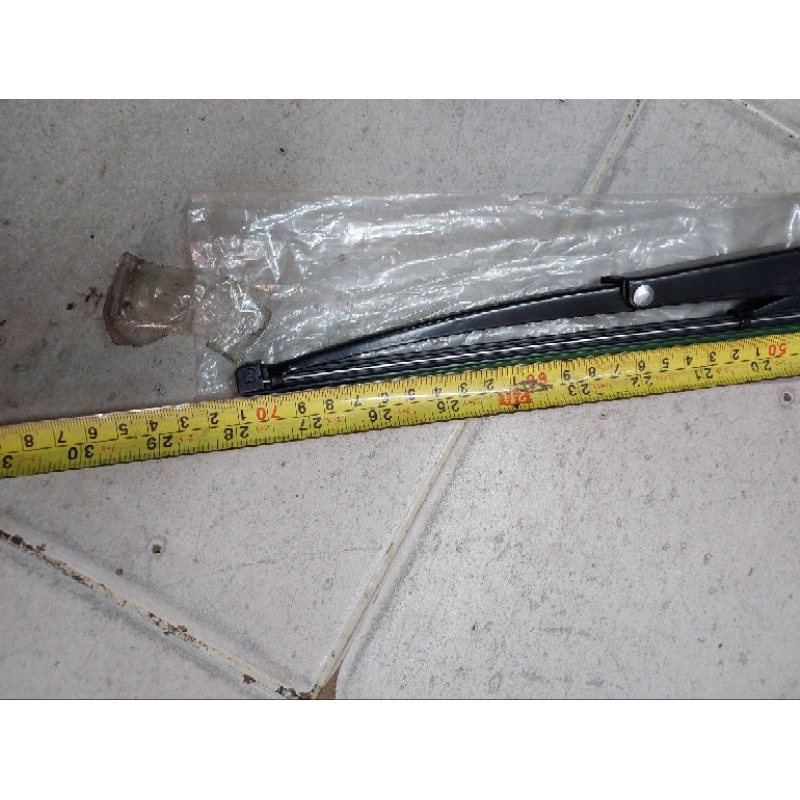 28 INCH GLASS FAN GENERIK BRAND WIPER BUS 70CM