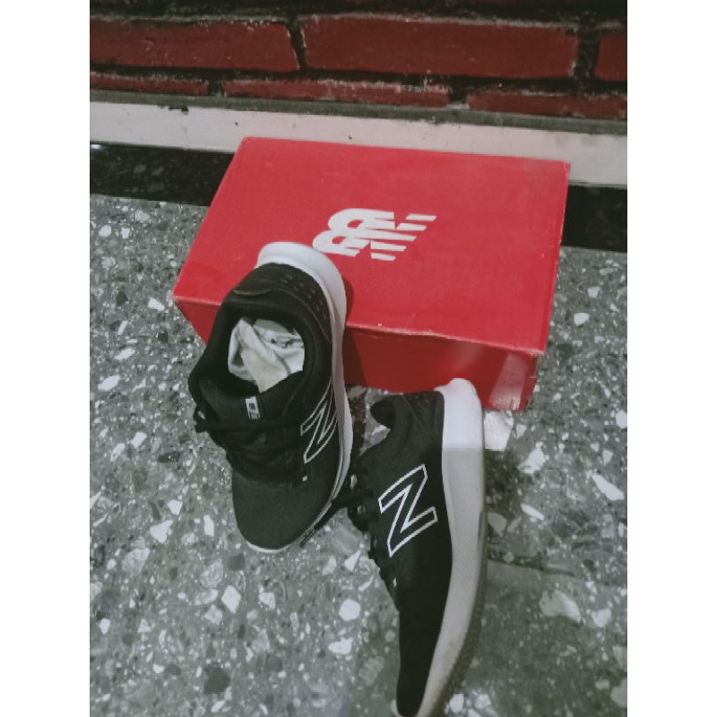 Nb original second Shoes 43