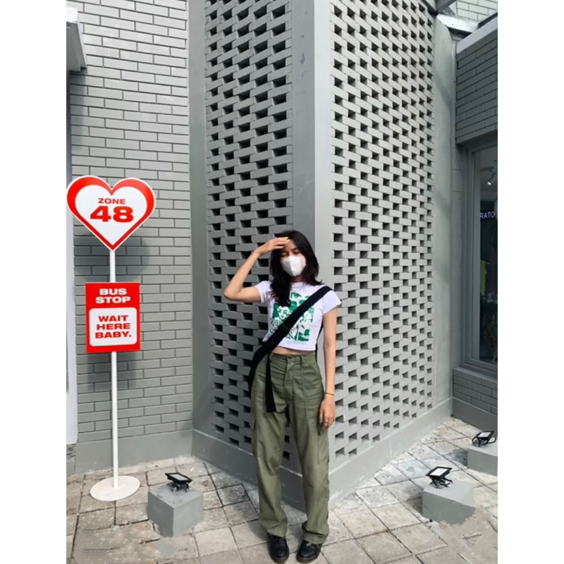 QUEEN KENDALL Rib เสื้อครอปผู้หญิง (LD 88, P 40)