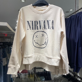 เสื้อกันหนาว Nirvana x H&amp;M Original Store