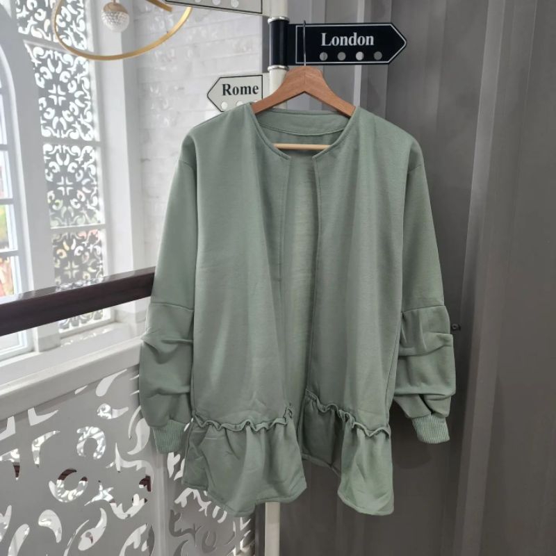 ด้านนอก Azura*******