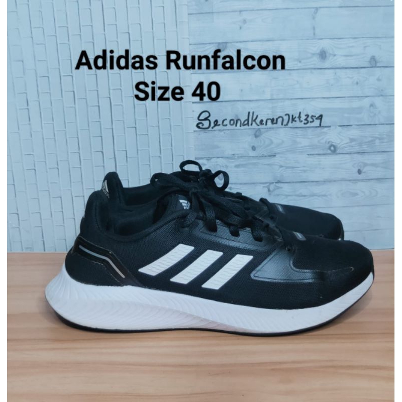 Asidas Runfalcon ขนาด 40