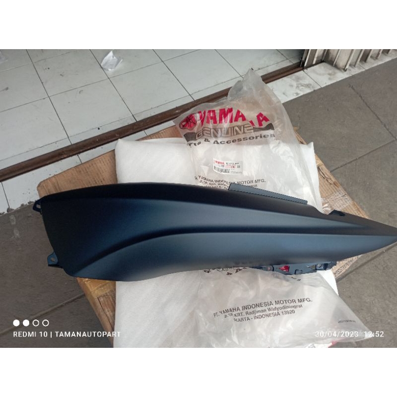 ต้นฉบับ YAMAHA LEXI LEFT BODY COVER YGP B3F-F1711-00-P3