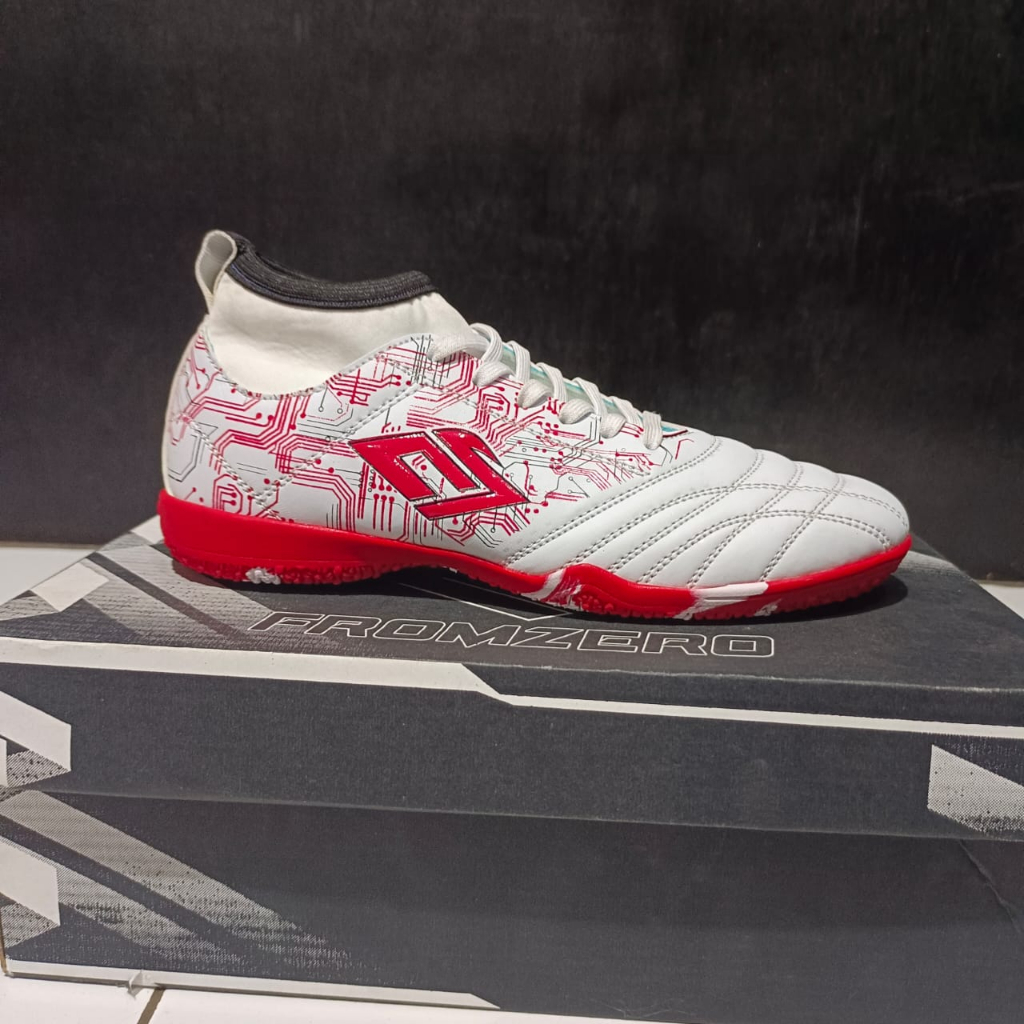 JUNIOR FUTSAL SHOES รองเท้า CHILDREN ดั้งเดิม