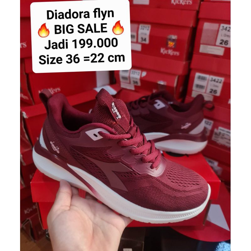 Diadora Flyn********