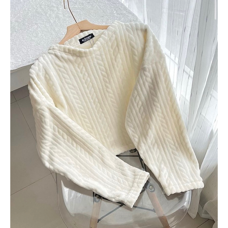 Keiko Sweater by Edmee Outfit