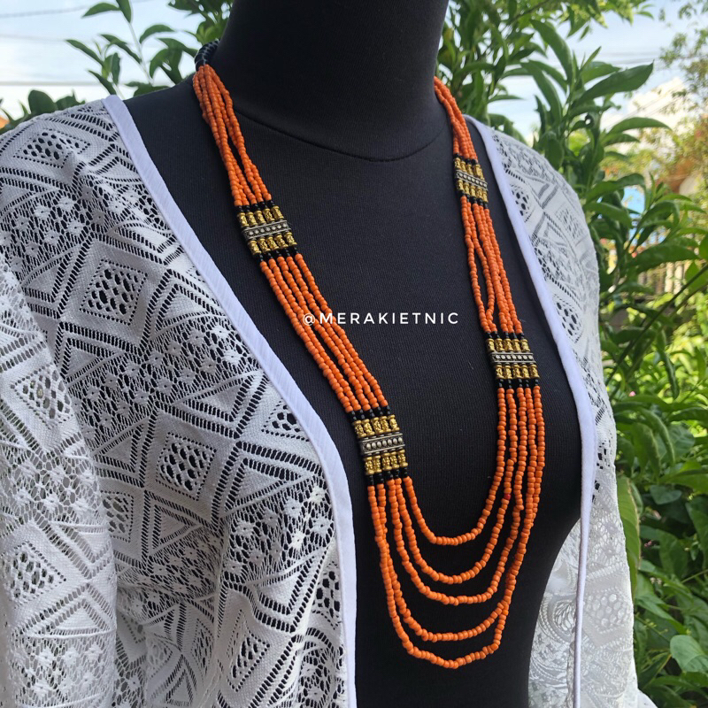 สร้อยคอลูกปัดทอร์aja สร้อยคอ Toraja