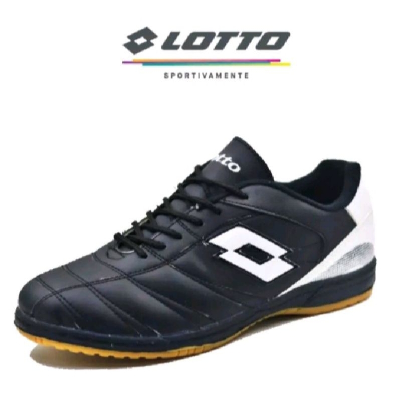 รองเท้าแบดมินตัน Jumbo Premium Futsal ผลิตจากหนัง piu กันลื่น พื้นเย็บรอบเรียบร้อยแล้ว 44-48