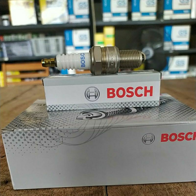 หัวเทียน Bosch สําหรับ Kijang Futura Carry T120SS Karimun W8DC