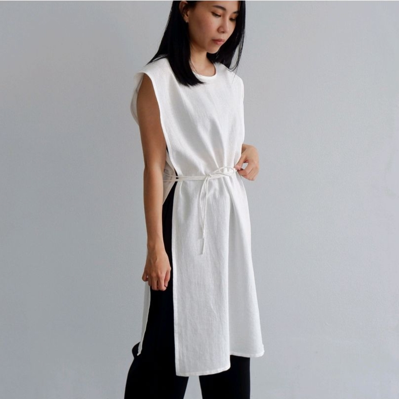 ด้านนอก APRIL*******