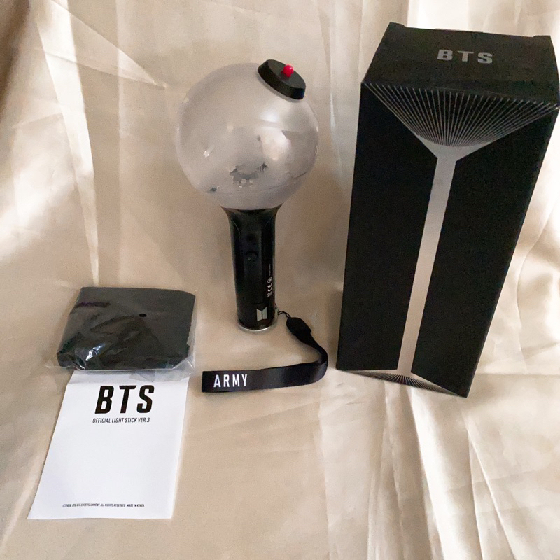 (PRELOVED) Bts - OFFICIAL ARMY BOMB VER.3 โบนัสพีซี VT SUBTILS