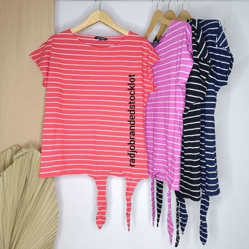 เสื้อยืด SHORT-SLEEVED สําหรับผู้หญิง L11