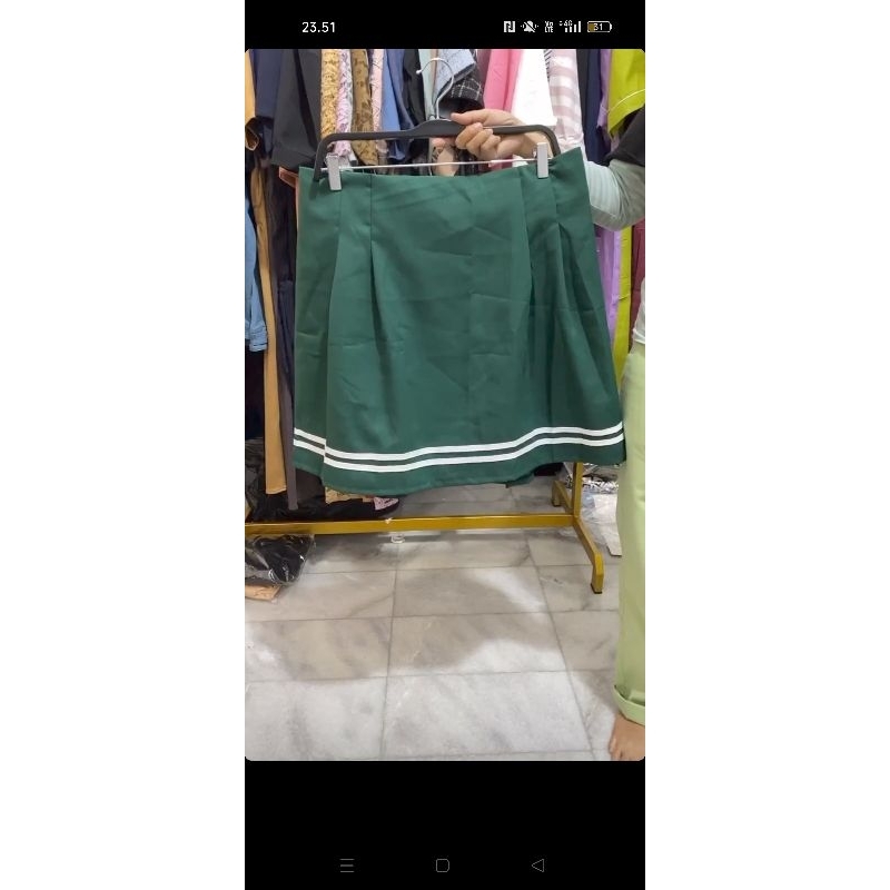 Lucia Skort*********